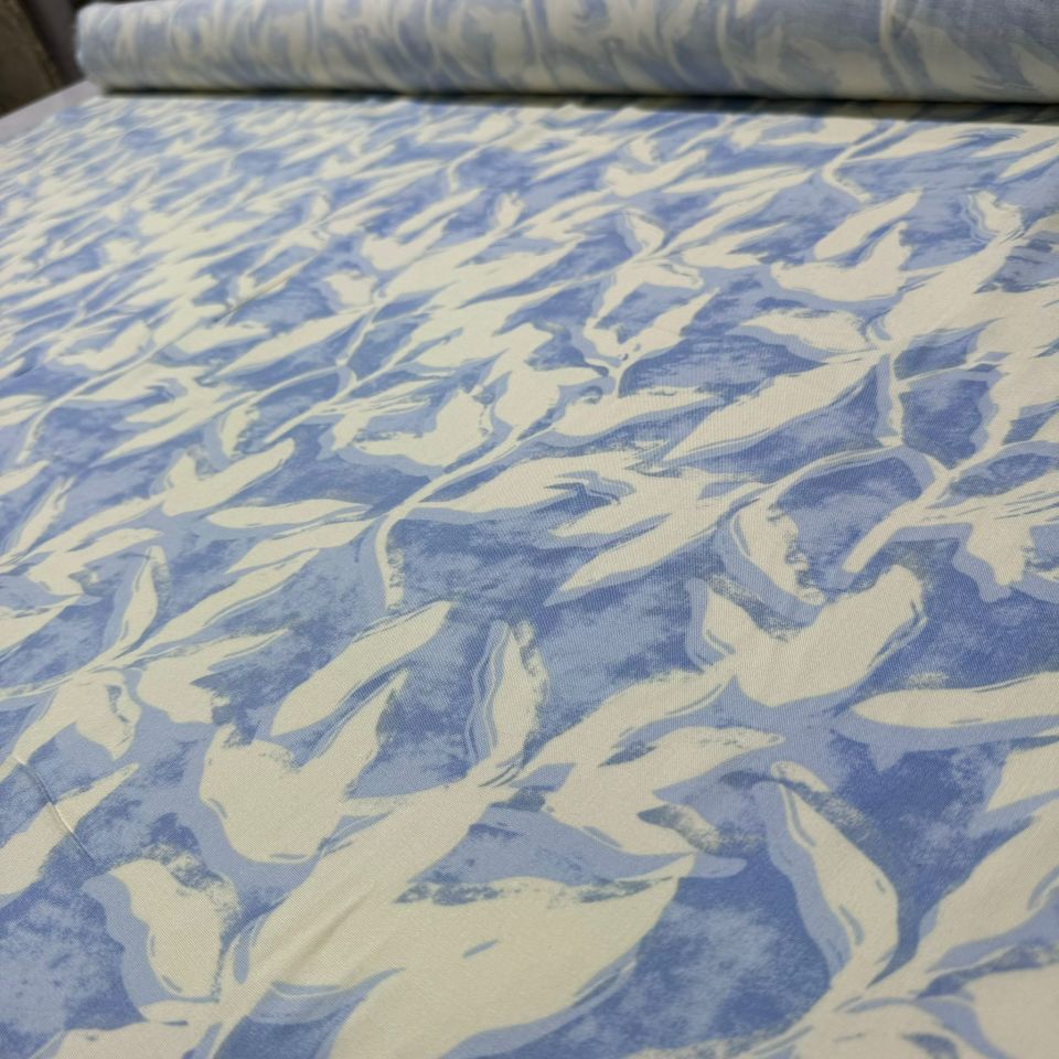 İthal Viskon Kumaş %100 Pamuk Mavi Renk Yaprak Desen