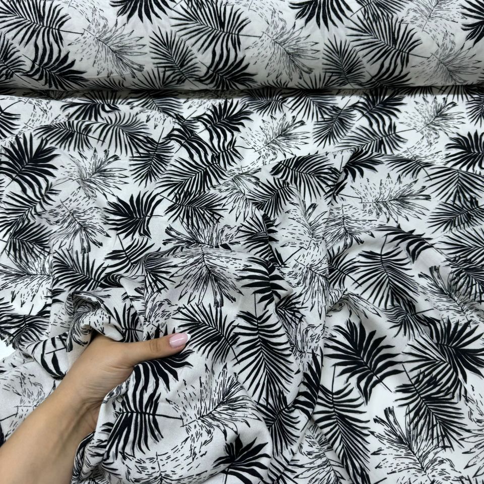 İthal Viskon Kumaş %100 Pamuk Siyah Beyaz Minik Yaprak Desenli