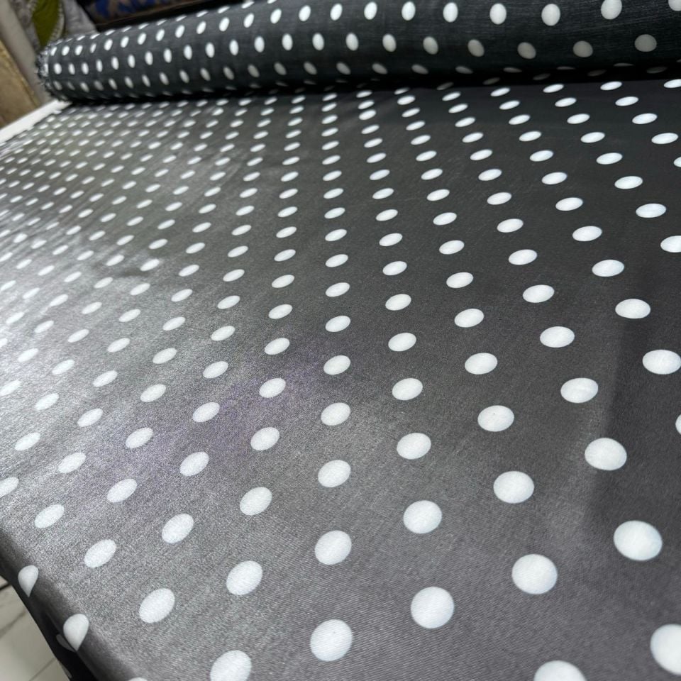 Pamuk Saten Floş Saten Kumaş Siyah Beyaz Puantiyeli Parlak Işıltılı Çift En