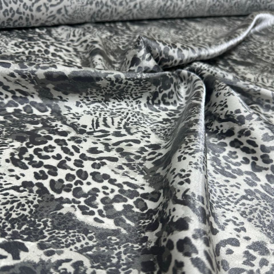 Floş Saten Kumaş Parlak Işıltılı Gri Renk Çift En