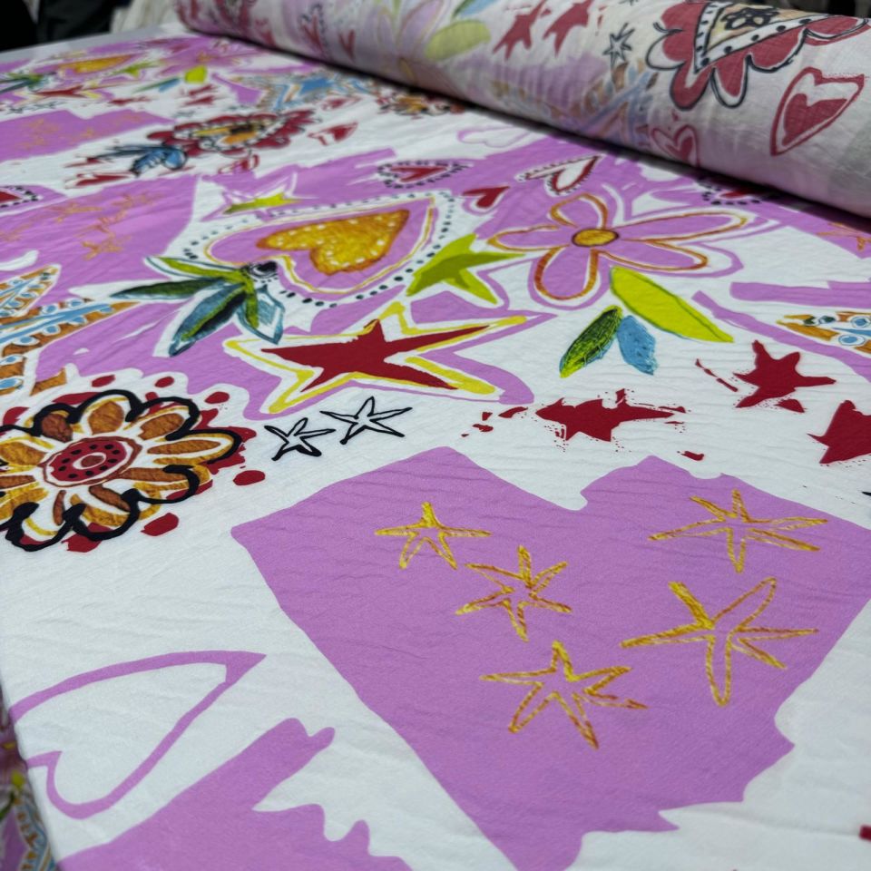 İpek Bambu Mango Şifon Kumaş Çiçek Desenli Kalpli Pembe Renk