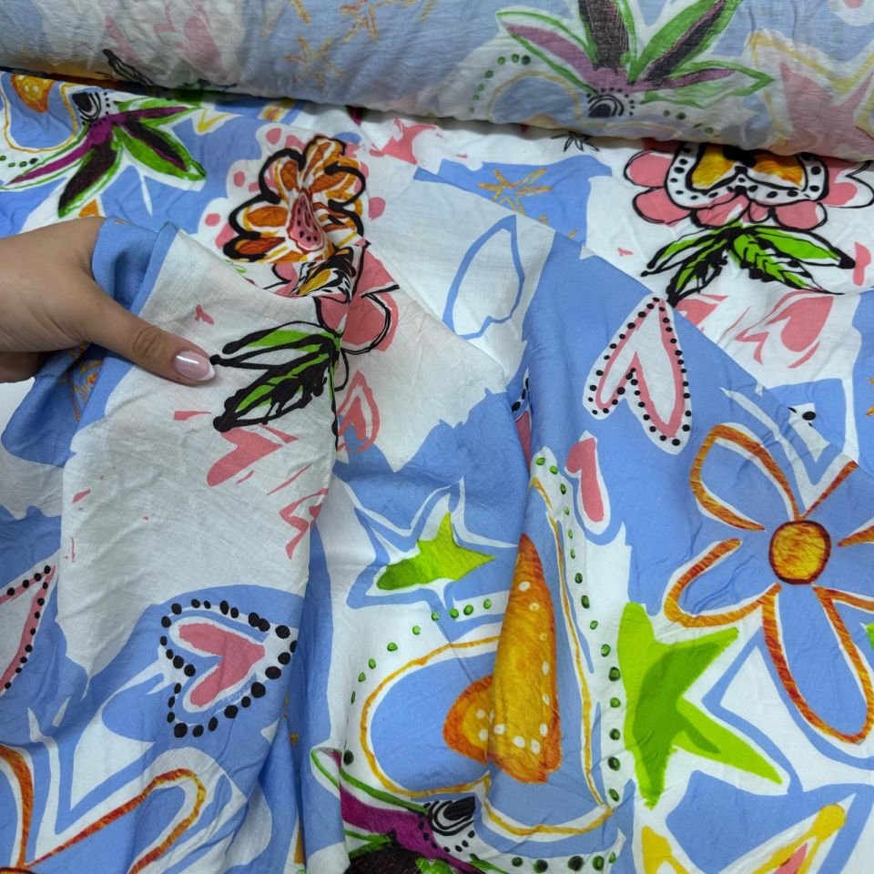 İpek Bambu Mango Şifon Kumaş Çiçek Desenli Kalpli Mavi Renk