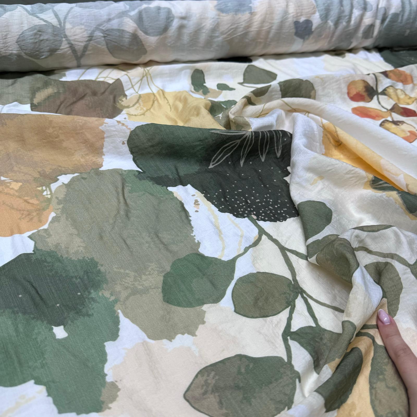 İpek Bambu Mango Şifon Kumaş Haki Gold Desenli Çift En