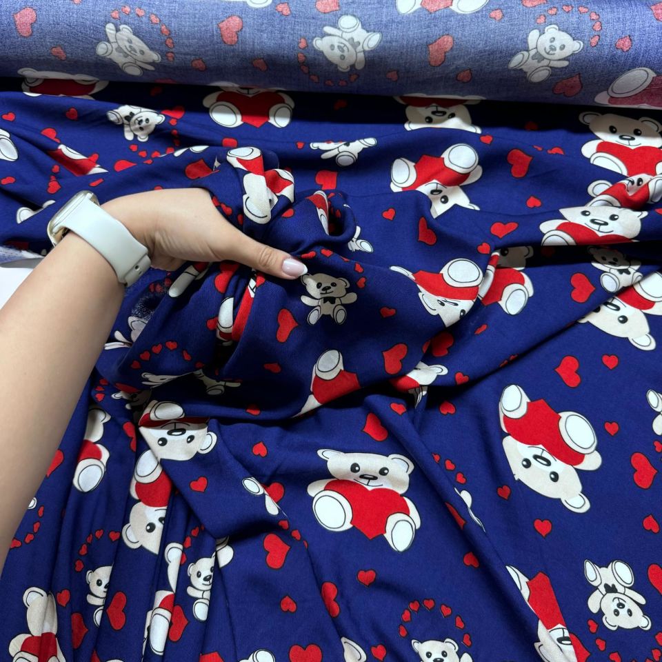 İthal Viskon Kumaş %100 Pamuk Çift En Lacivert Ayıcık Desen