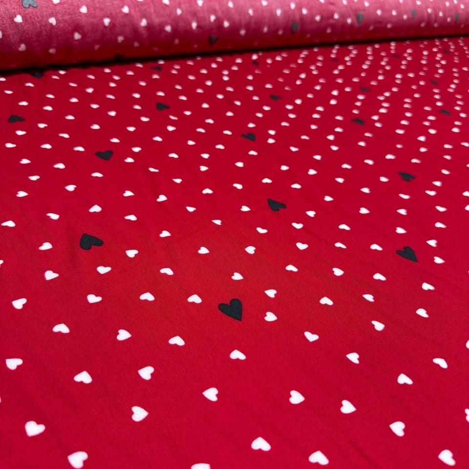 İthal Viskon Kumaş Çift En %100 Pamuk Kırmızı Kalp Desenli