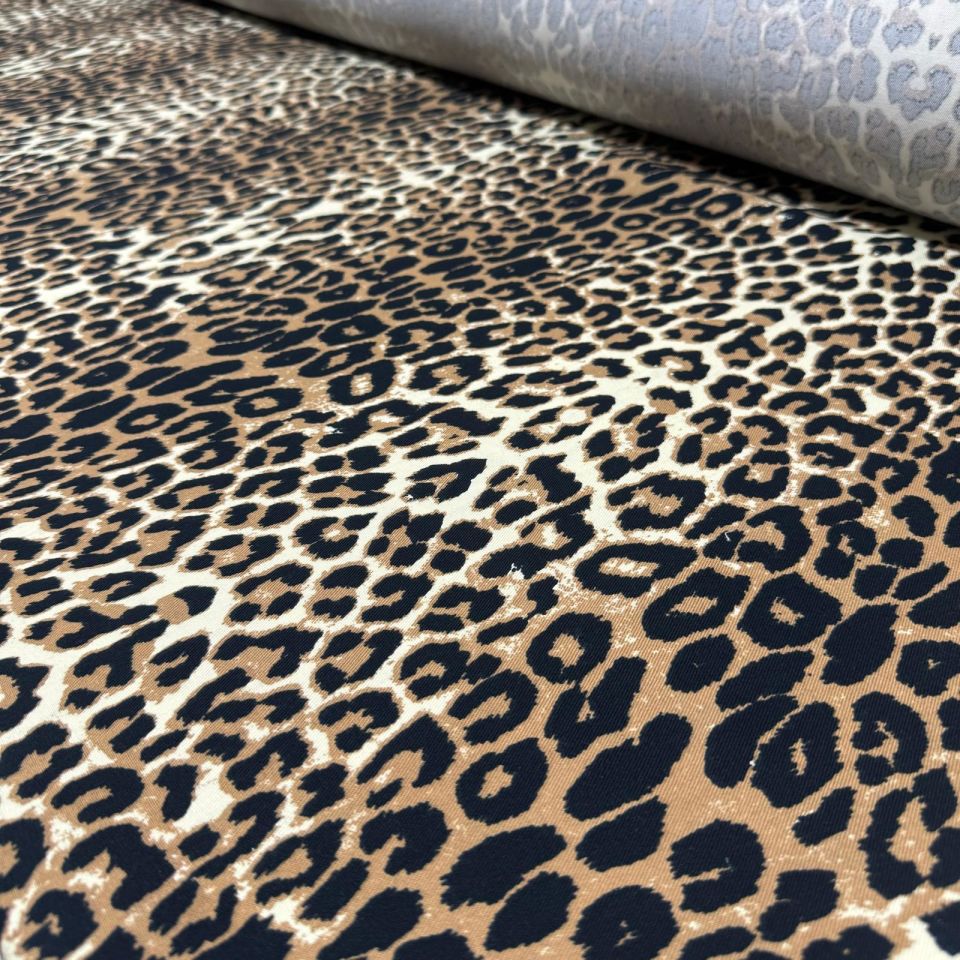 Gabardin Kumaş %100 Pamuk Leopar Desenli Çift En Kahverengi Renk