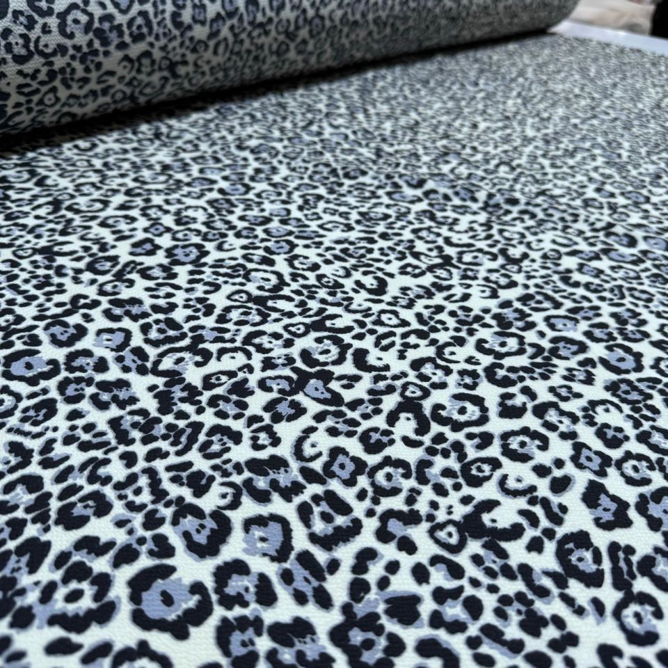 Krep Kumaş Çift En Leopar Desenli