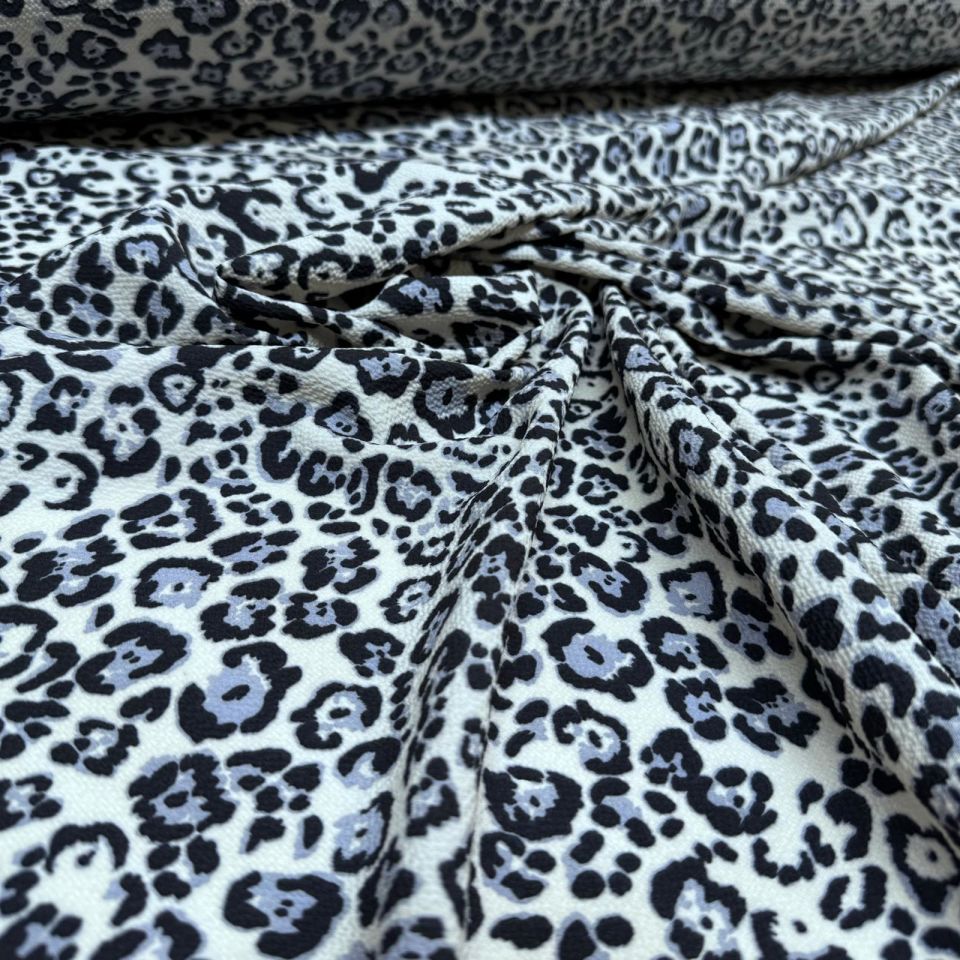 Krep Kumaş Çift En Leopar Desenli