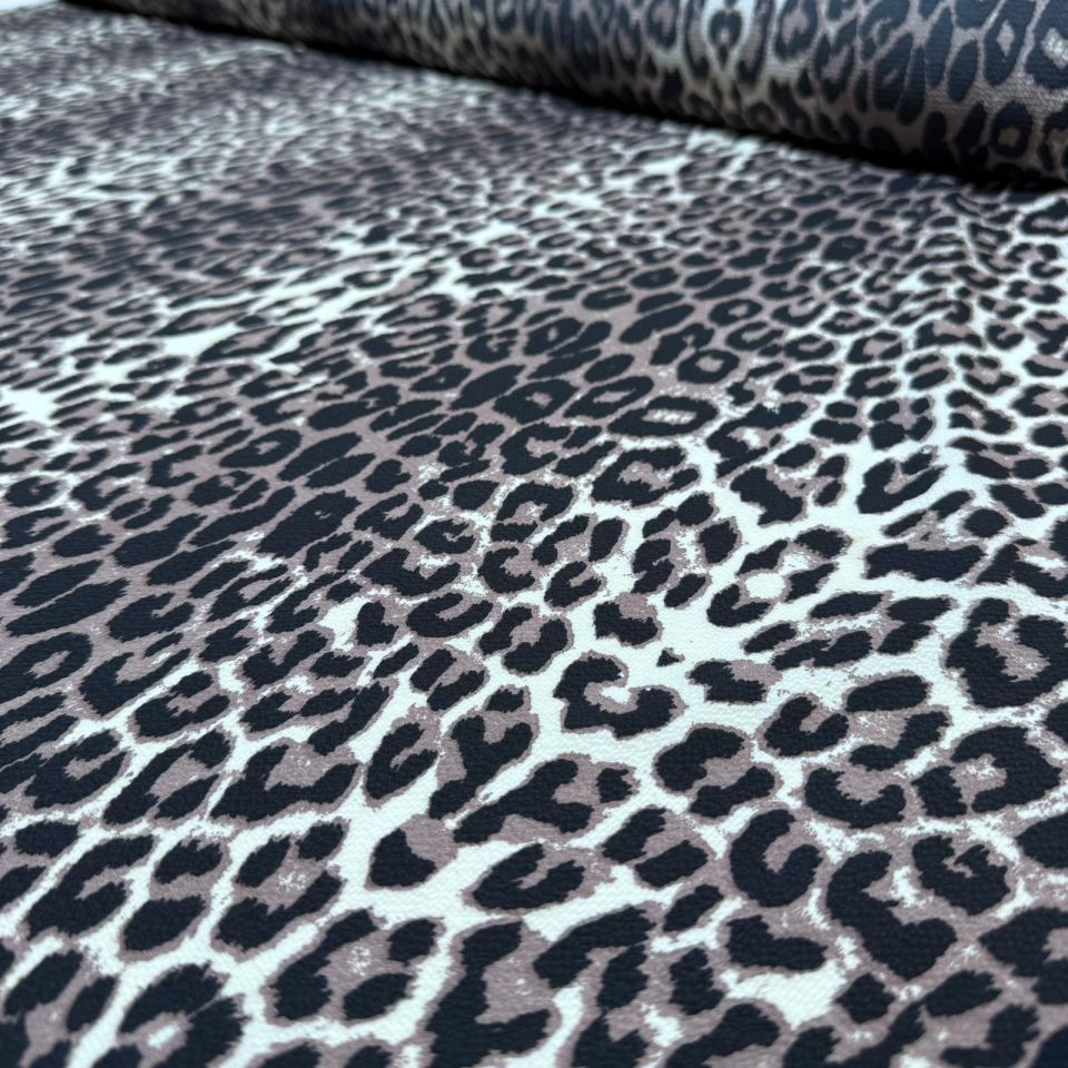Krep Kumaş Çift En Leopar Desenli