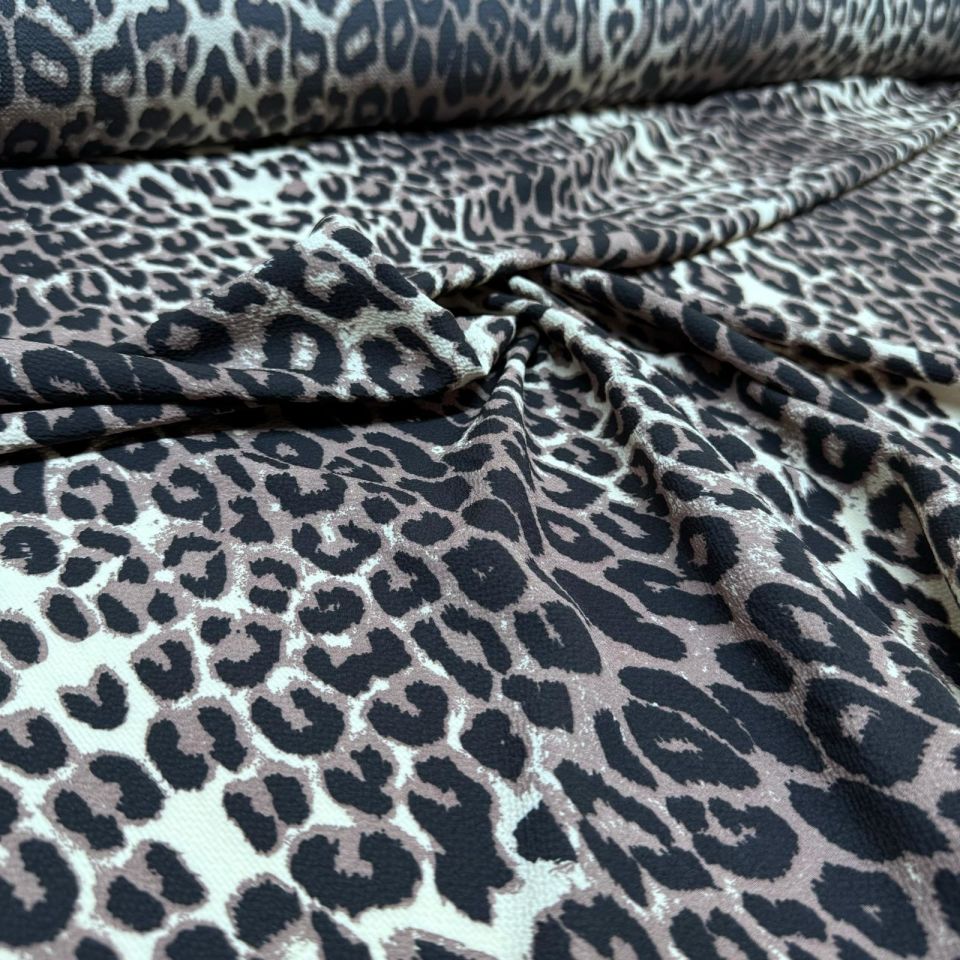 Krep Kumaş Çift En Leopar Desenli