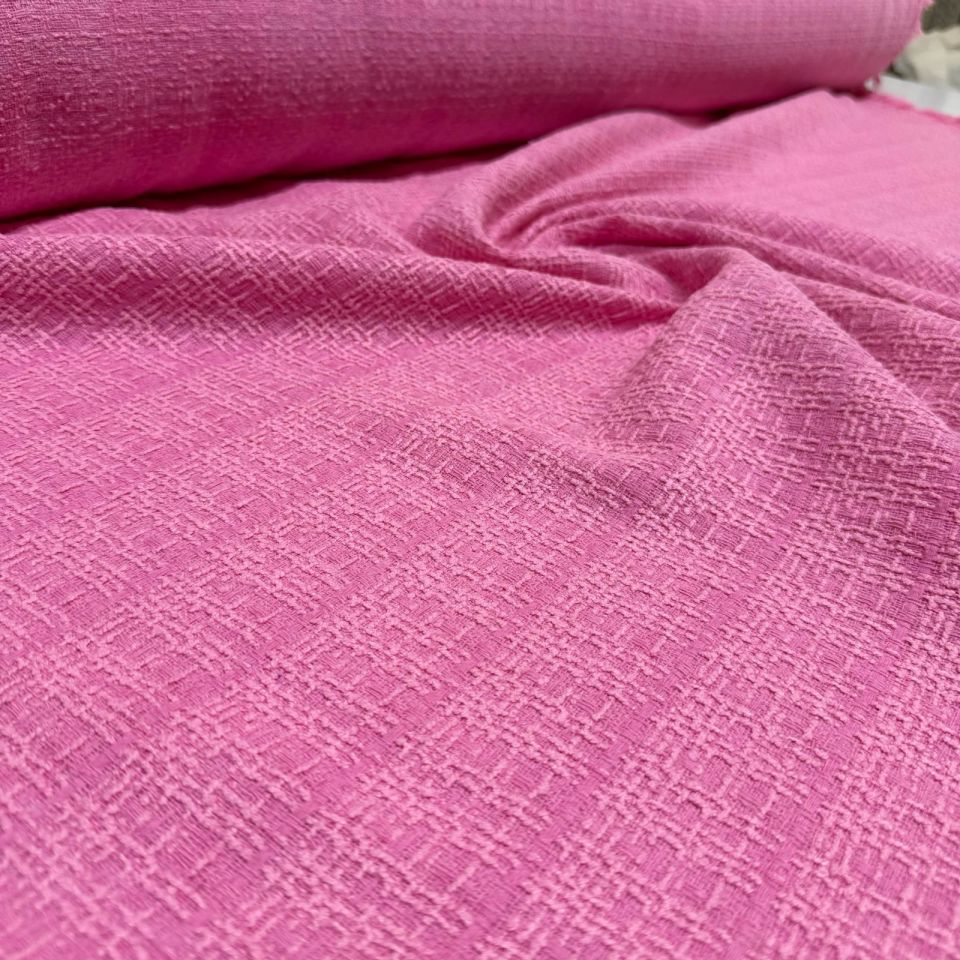 Tüvit Desenli Şanel Kumaş Çift En Pembe Renk
