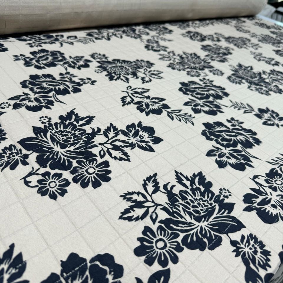 Kapitone Kumaş Çift En Bej Renk Çiçek Desenli