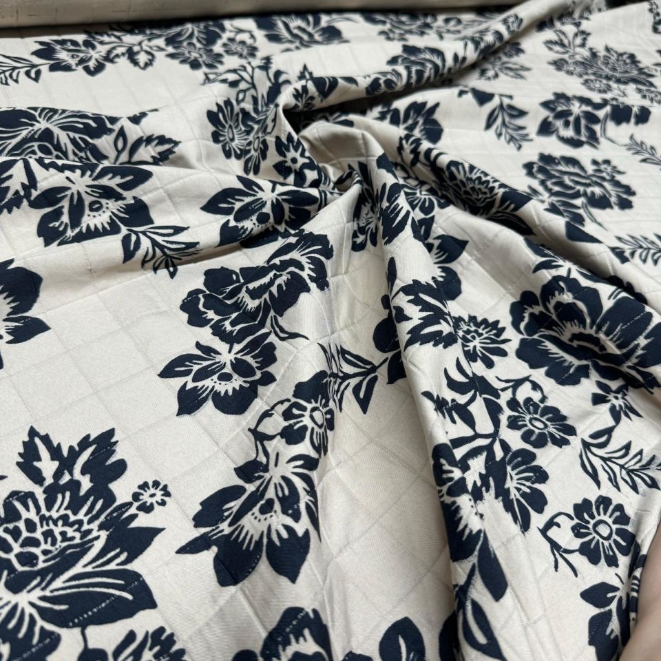 Kapitone Kumaş Çift En Bej Renk Çiçek Desenli