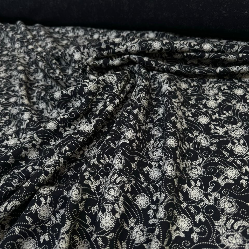 Fitilli Kord Empirme Viskon Kumaş En 180 cm Siyah Çiçek Desenli