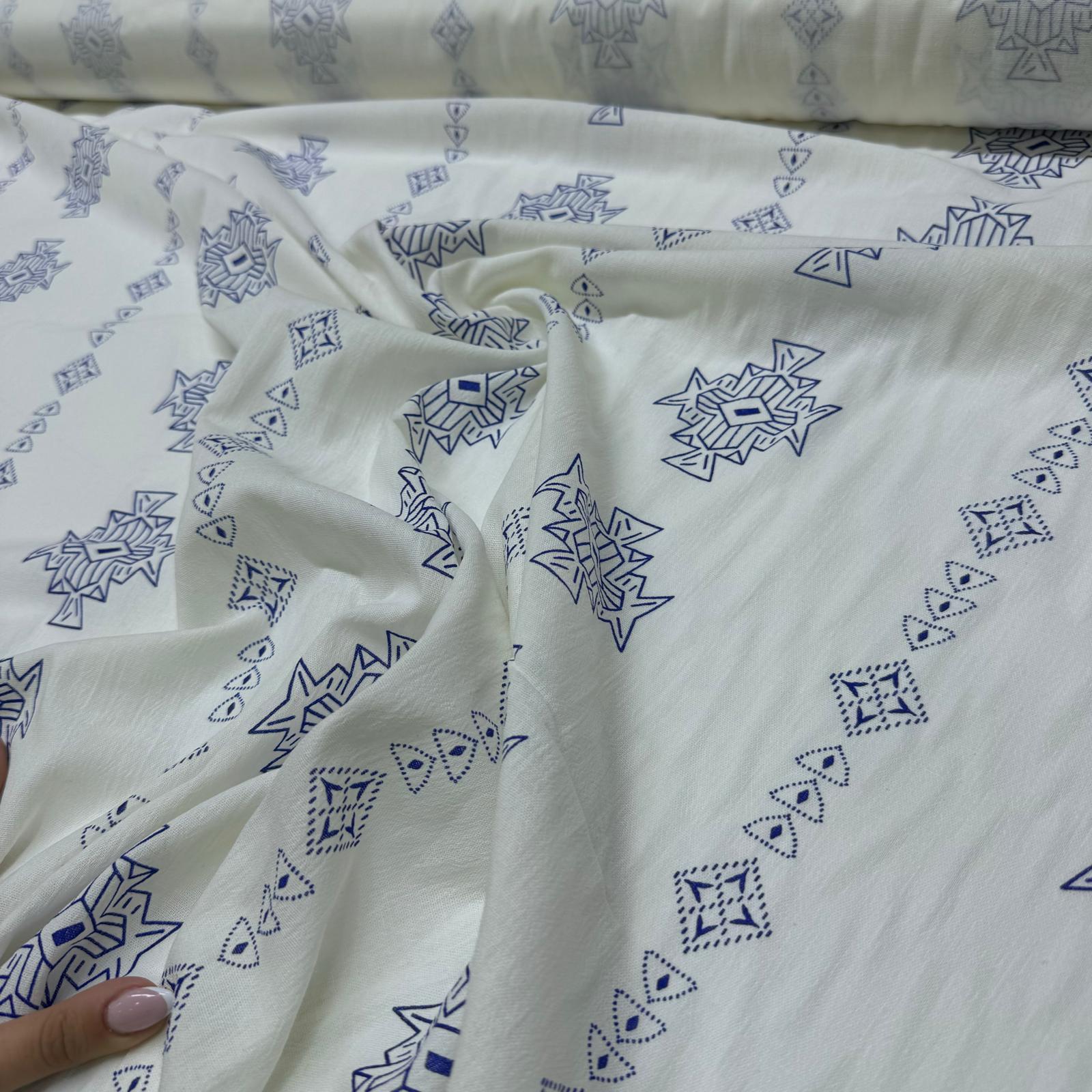 Organik Pamuk Şile Bezi Kumaş Mavi Renk Etnik Desenli Beyaz Zemin