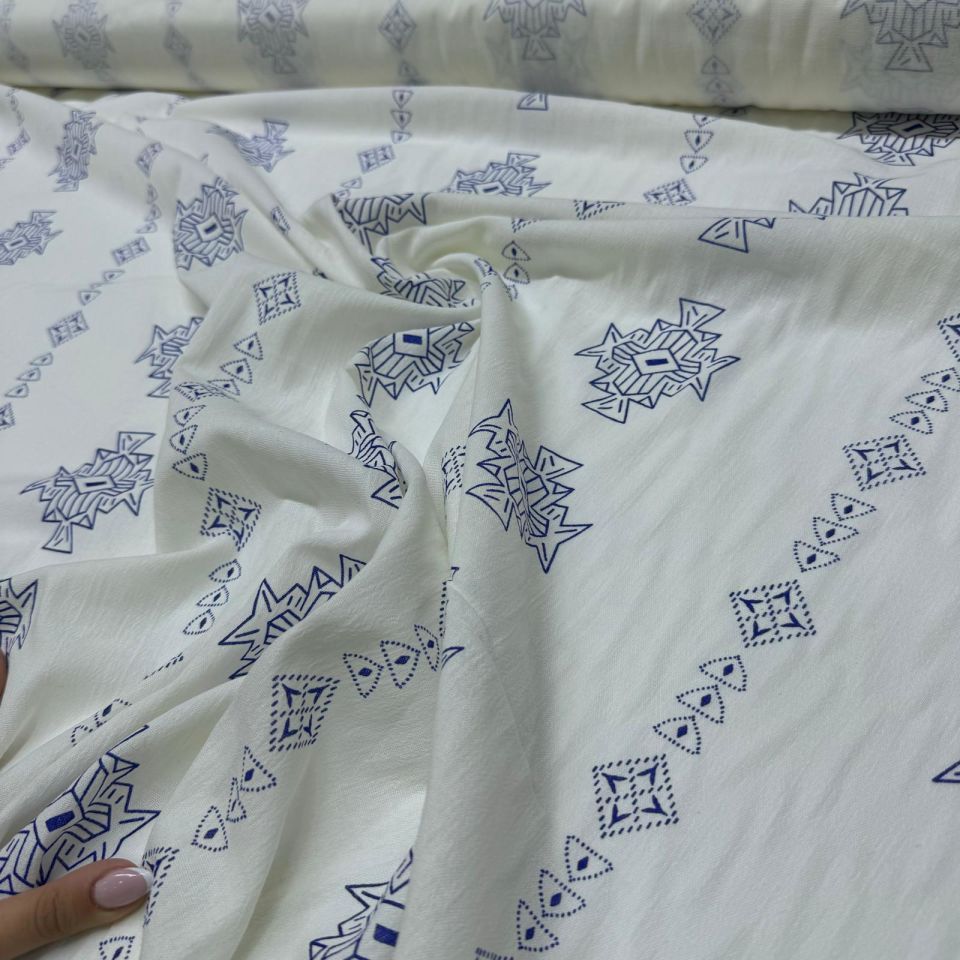 Organik Pamuk Şile Bezi Kumaş Mavi Renk Etnik Desenli Beyaz Zemin