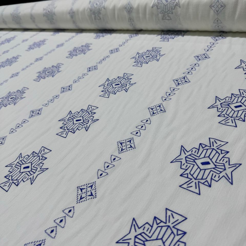 Organik Pamuk Şile Bezi Kumaş Mavi Renk Etnik Desenli Beyaz Zemin