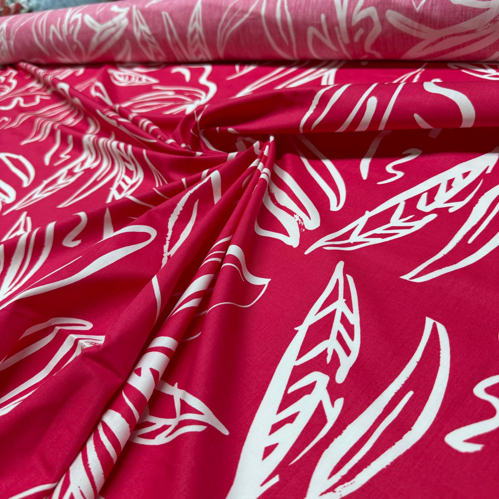 Poplin Kumaş Çift En Pembe Renk Yaprak Desenli