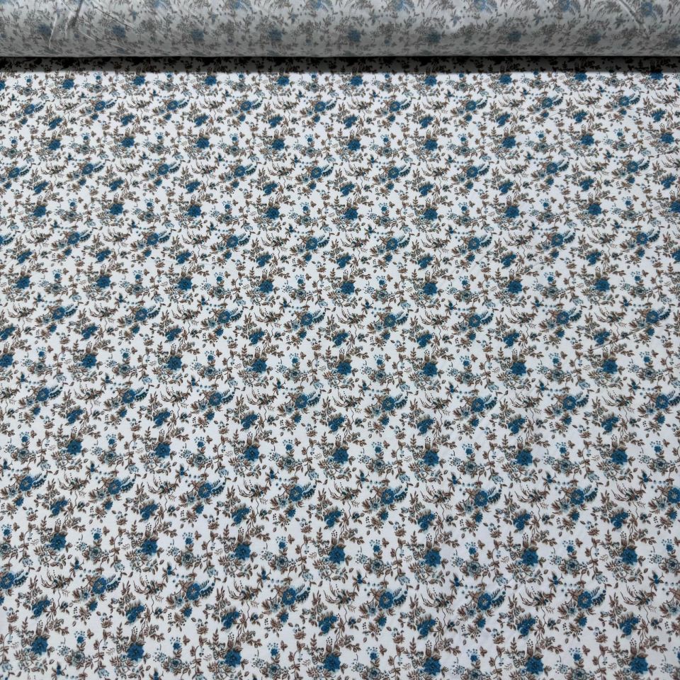 Poplin Kumaş Çift En Mavi Çiçek Desenli