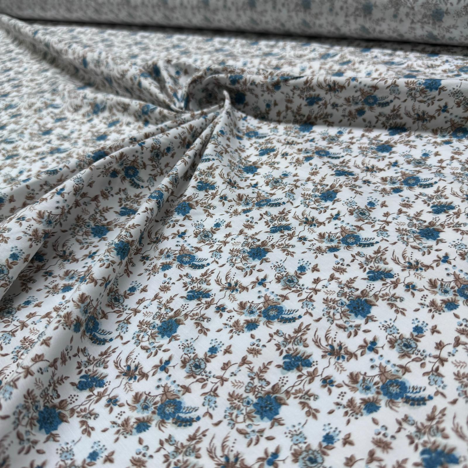 Poplin Kumaş Çift En Mavi Çiçek Desenli