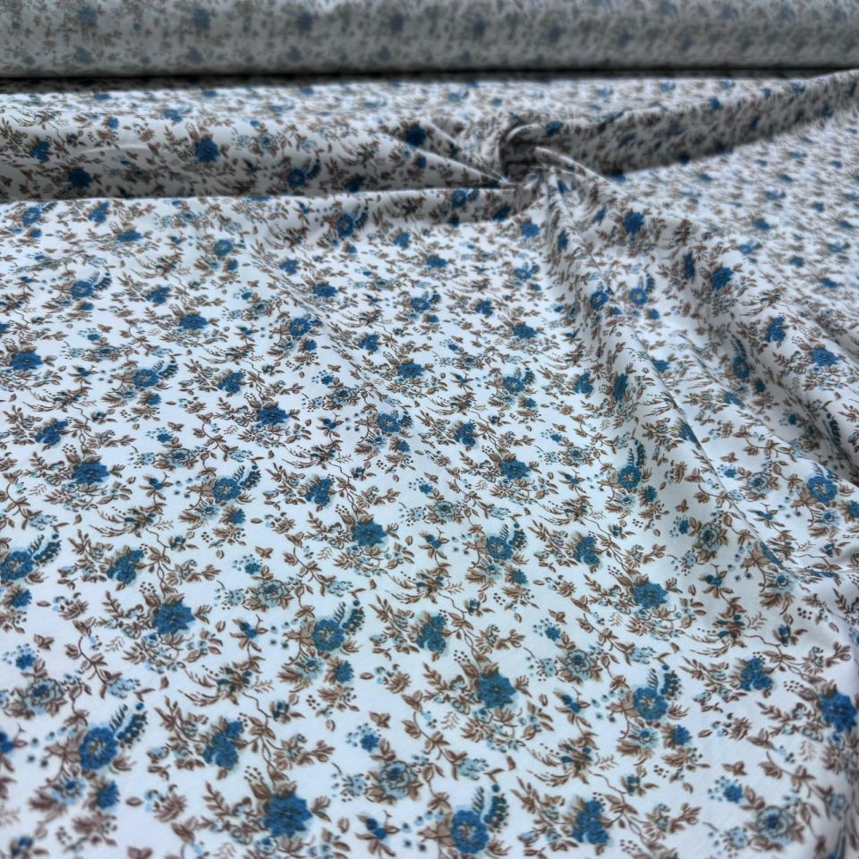 Poplin Kumaş Çift En Mavi Çiçek Desenli