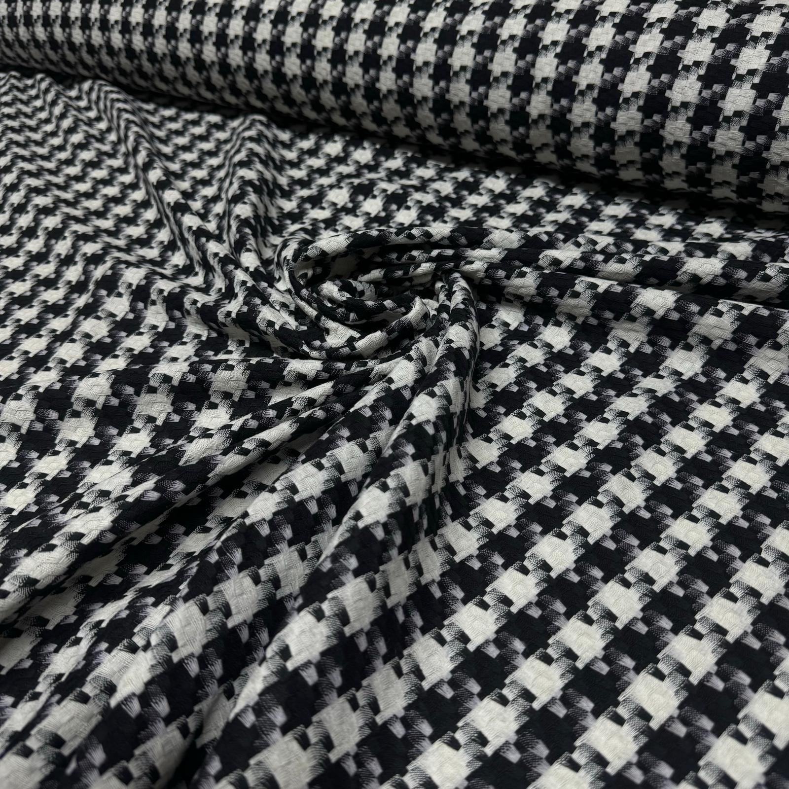 Tüvit Şanel Kumaş Kazayağı Desenli Çift En Siyah Beyaz