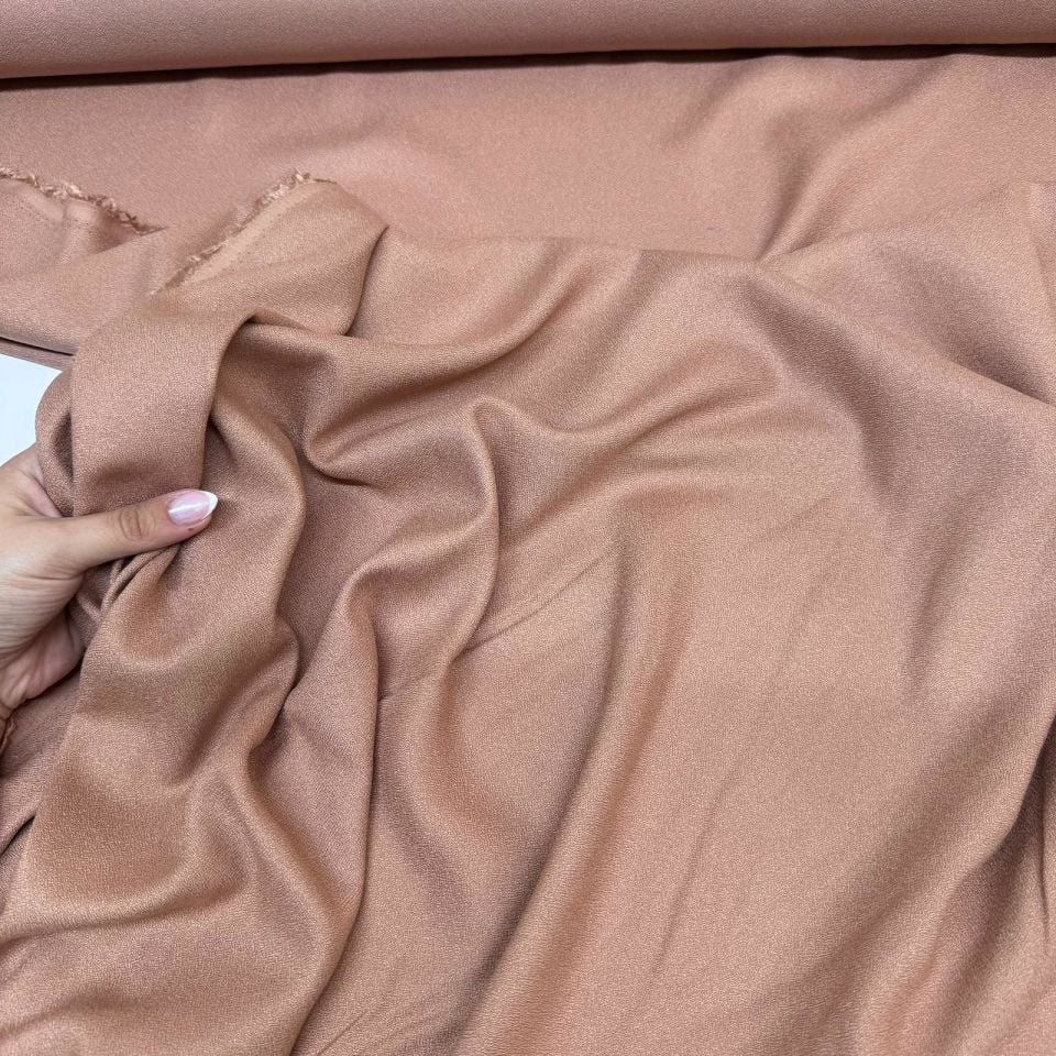 Kumlu Krep Kumaş Çift En Koyu Bej Renk %100 Pamuk