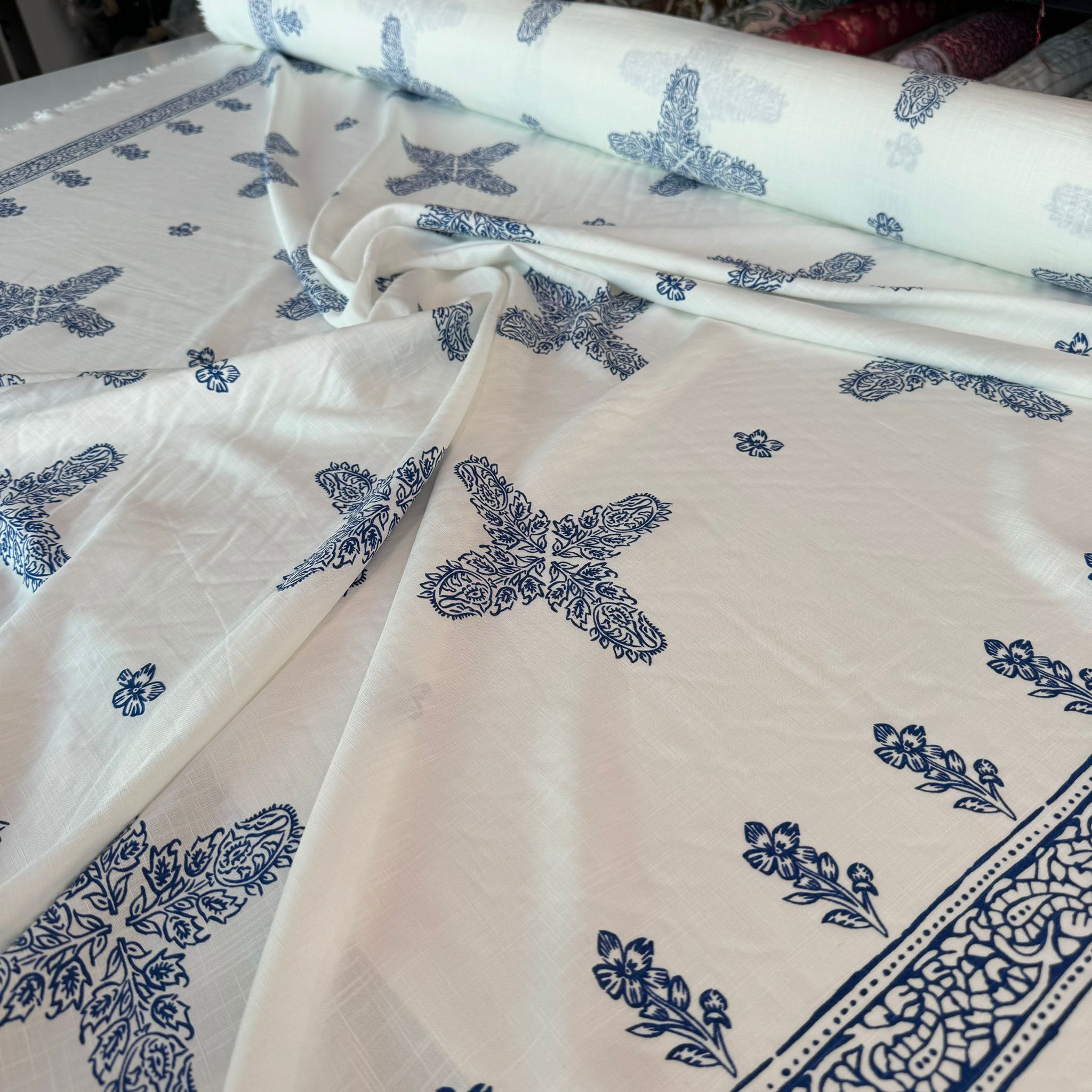 Keten Viskon Kumaş Dökümlü %100 Pamuk Çift En Mavi Etnik Desenli