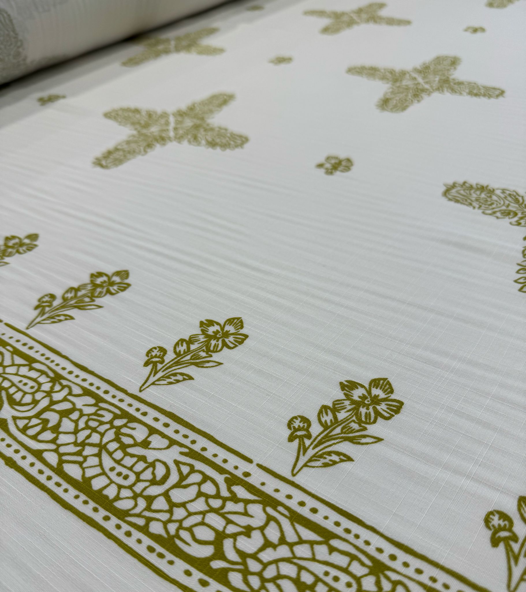 Keten Viskon Kumaş Dökümlü %100 Pamuk Çift En Gold Etnik Desenli