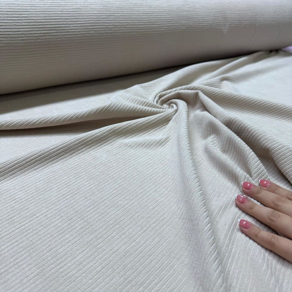 İtalyan Fitilli Kadife Kumaş Çift En Ekru