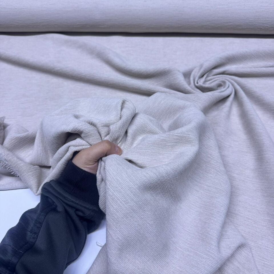 İtalyan Fitilli Kadife Kumaş Çift En Ekru