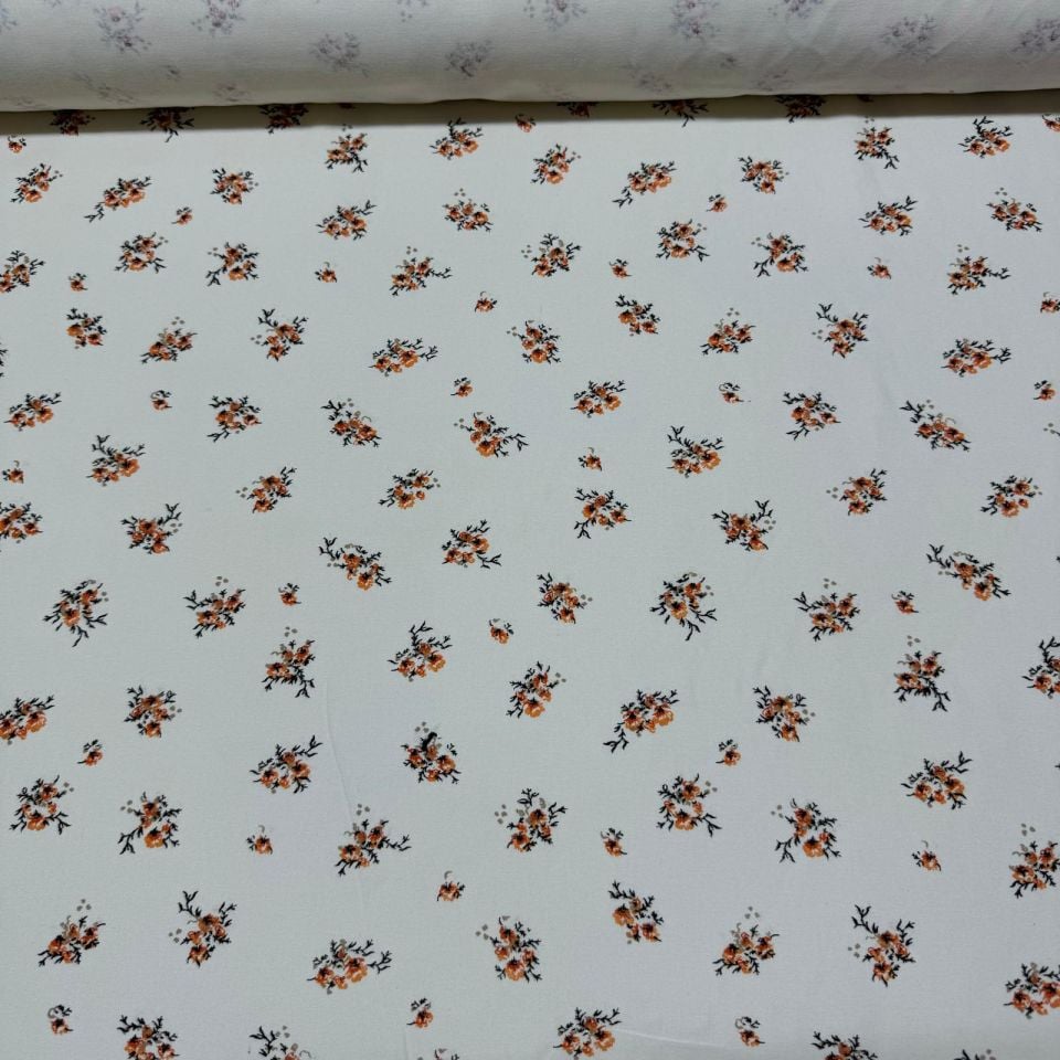 Gabardin Kumaş (İnce) %100 Pamuk Çift En Turuncu Çiçek Desenli