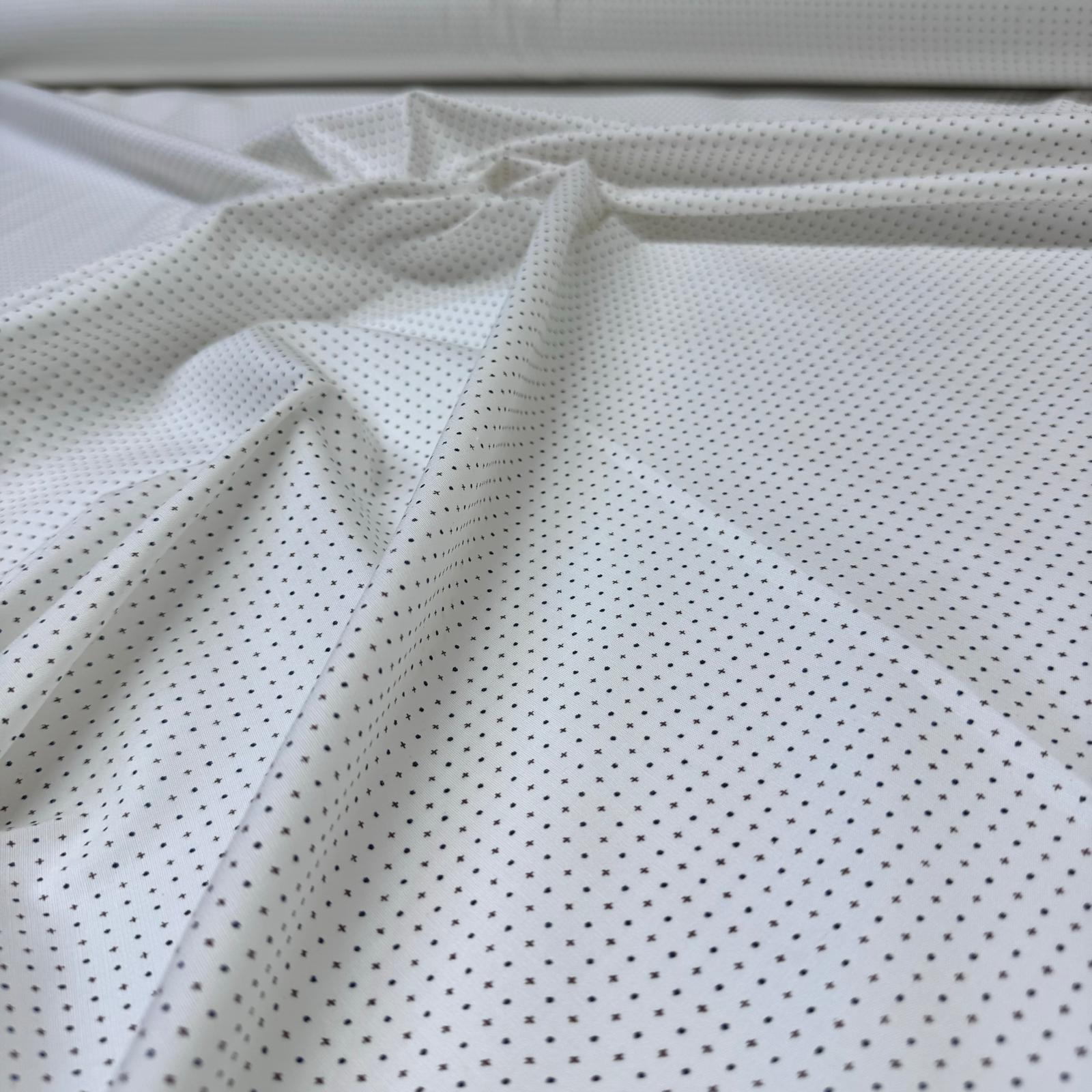 Poplin Kumaş Çift En Minik Desenli Beyaz Zemin