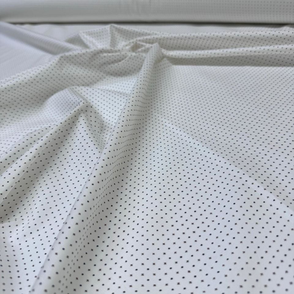 Poplin Kumaş Çift En Minik Desenli Beyaz Zemin