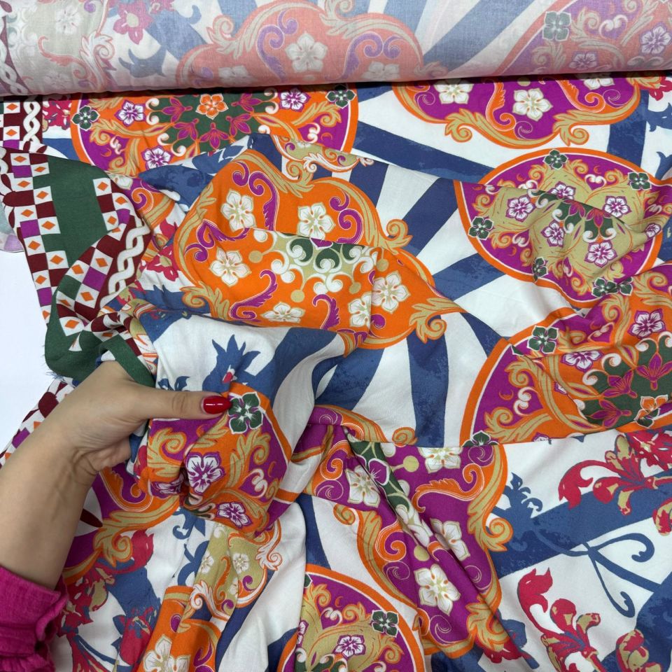 İthal Viskon Kumaş %100 Pamuk Sulu Desen Turuncu Çiçek Etnik Desenli