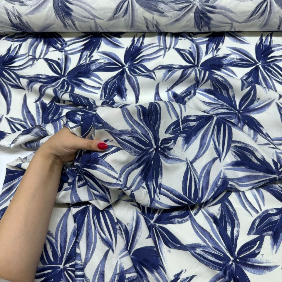 İthal Viskon Kumaş %100 Pamuk Çift En Büyük Çiçek Desen Lacivert Renk