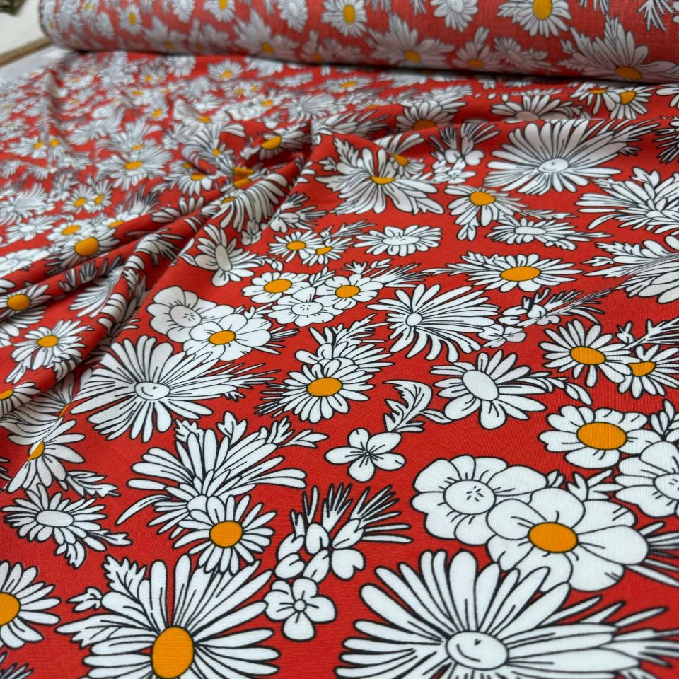 İthal Viskon Kumaş %100 Pamuk Çift En Kırmızı Papatya Desenli
