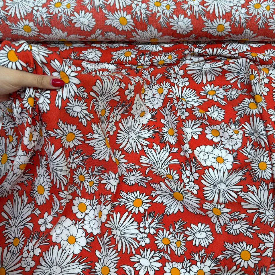 İthal Viskon Kumaş %100 Pamuk Çift En Kırmızı Papatya Desenli