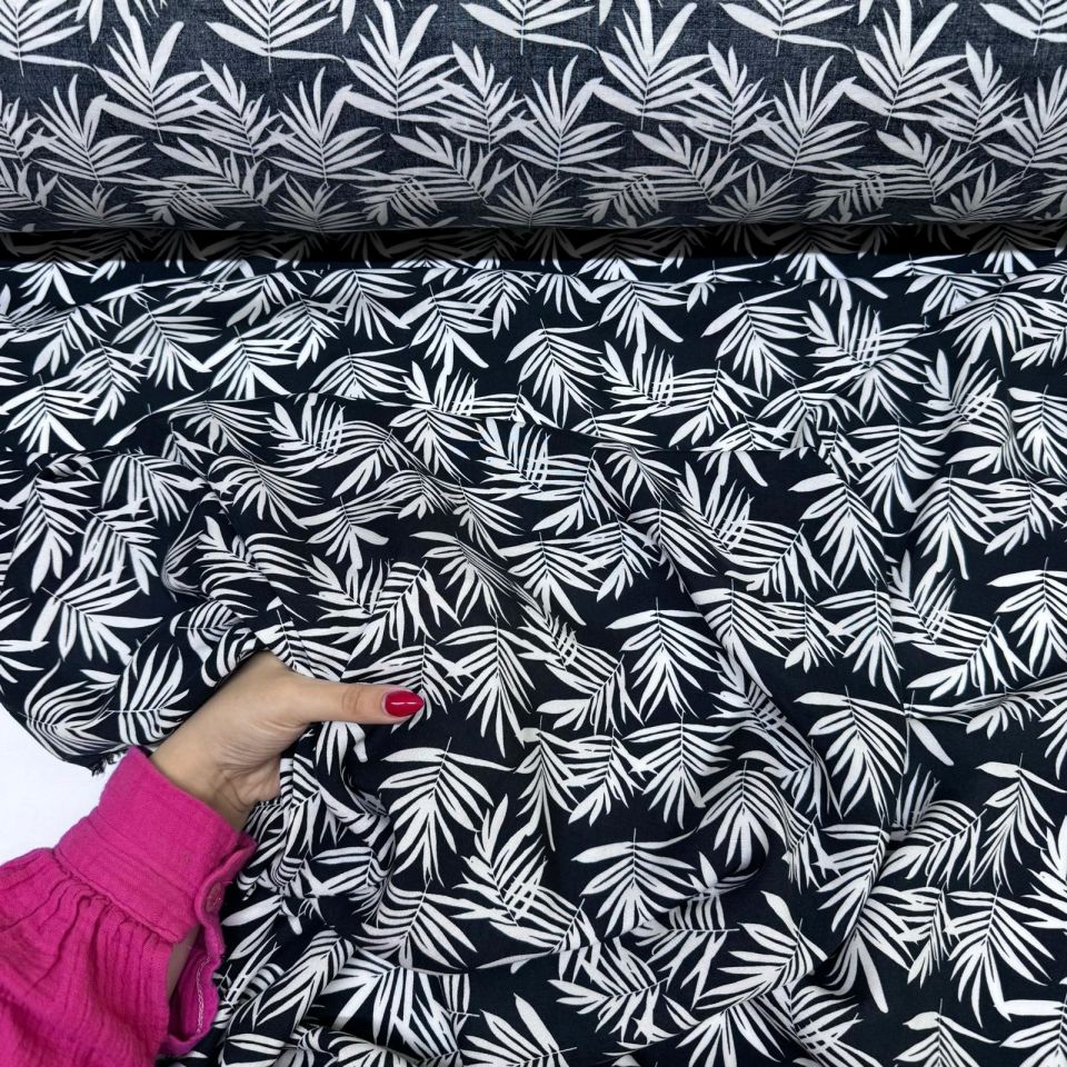 İthal Viskon Kumaş %100 Pamuk Çift En Yaprak Desenli Siyah Renk