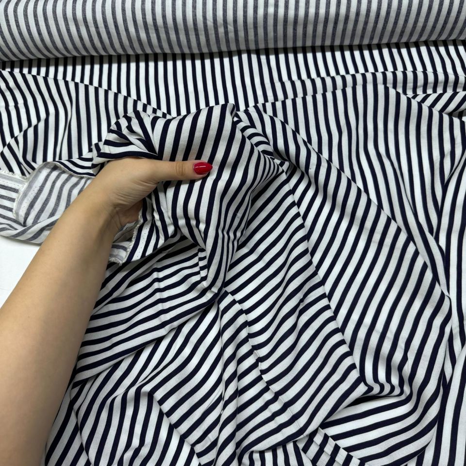 İthal Viskon Kumaş %100 Pamuk Çift En Boyuna Çizgili Siyah