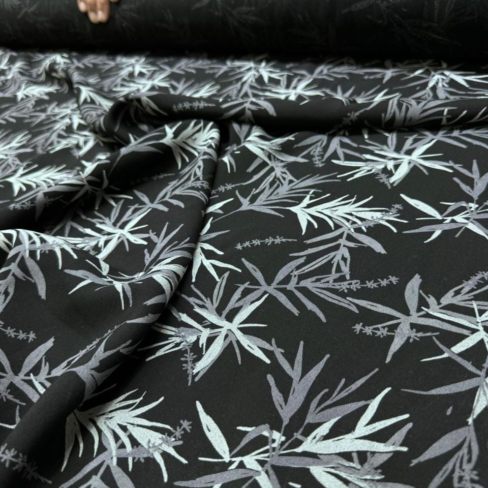 İthal Viskon Kumaş %100 Pamuk Çift En Yaprak Desenli Siyah Renk