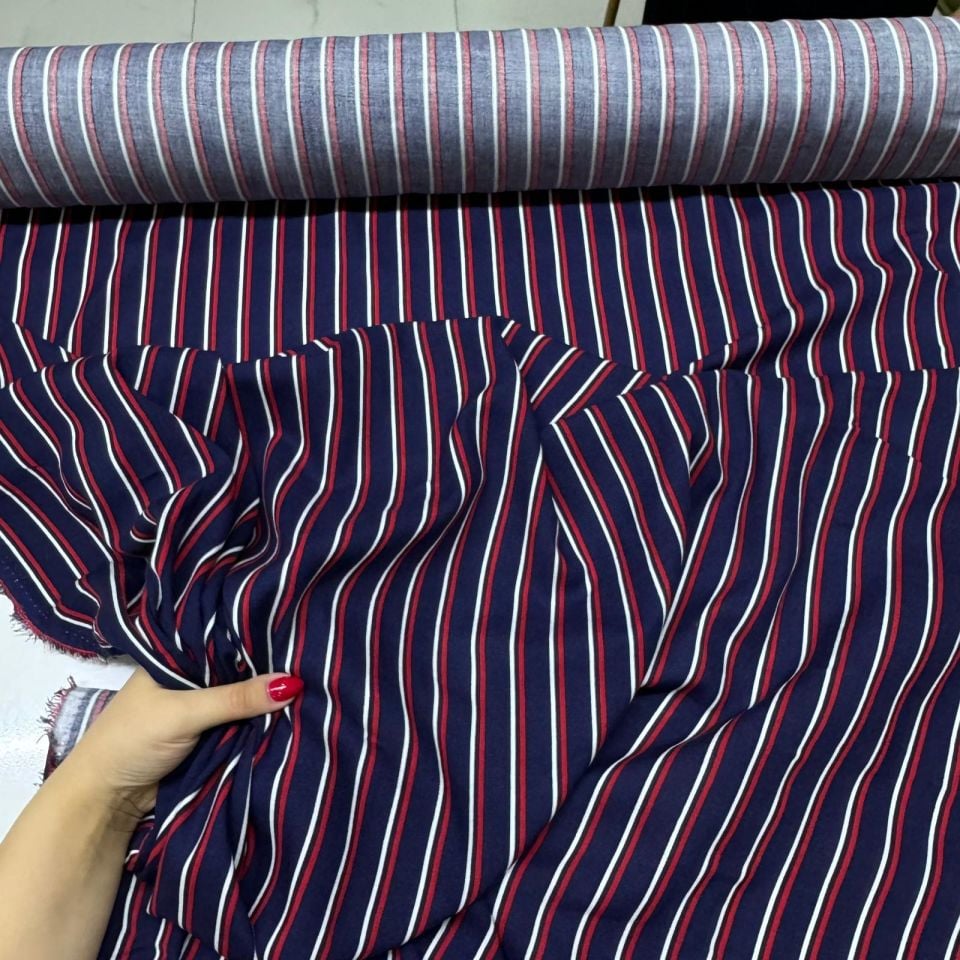 İthal Viskon Kumaş %100 Pamuk Çift En Bordo & Lacivert Renk Boyuna Çizgi Desenli