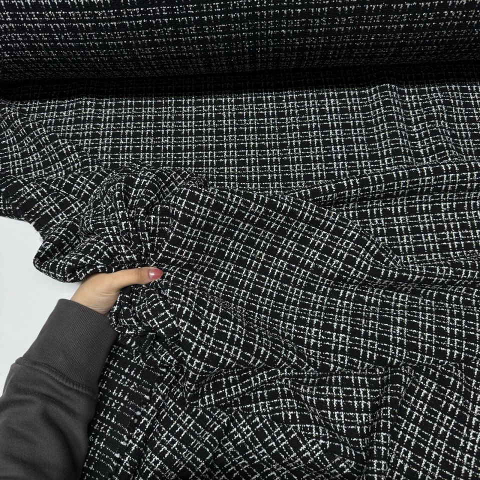 Tüvit Desenli Şanel Kumaş Çift En Siyah Beyaz