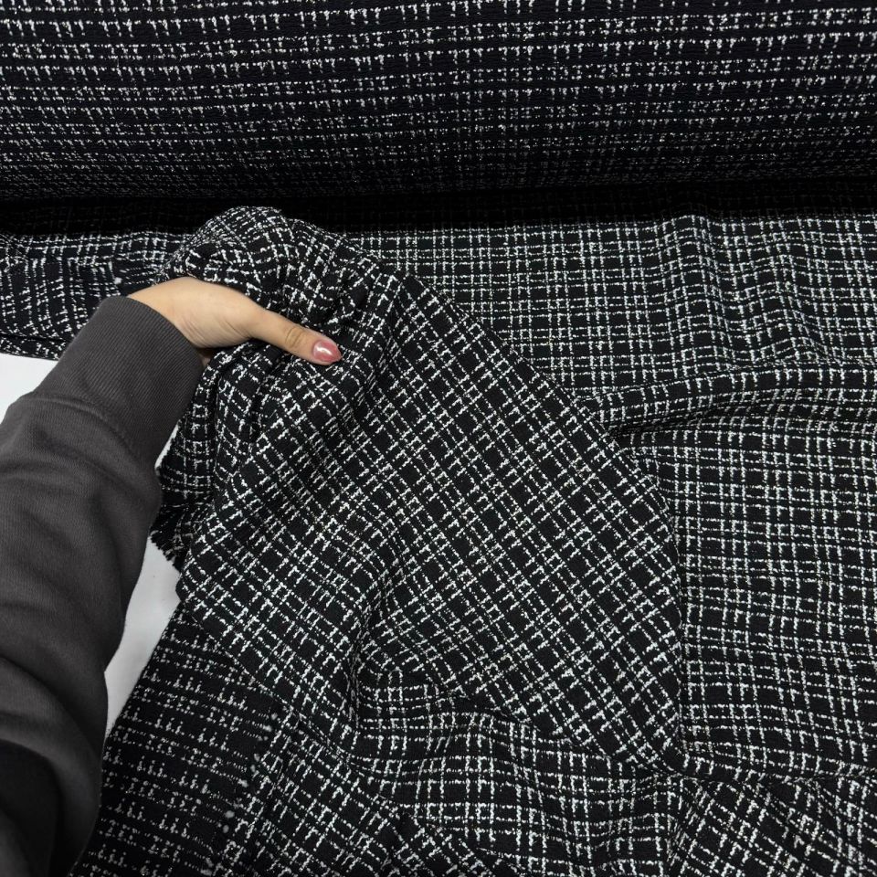 Tüvit Desenli Şanel Kumaş Çift En Siyah Beyaz