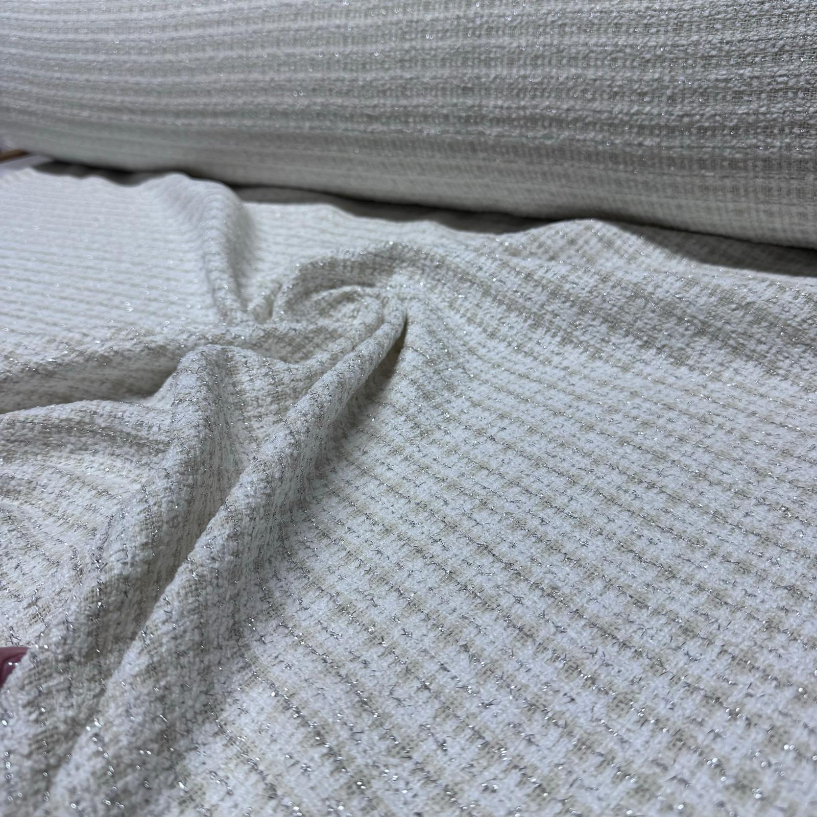 Tüvit Şanel Kumaş Buklet Çift En Simli Çizgili Ekru