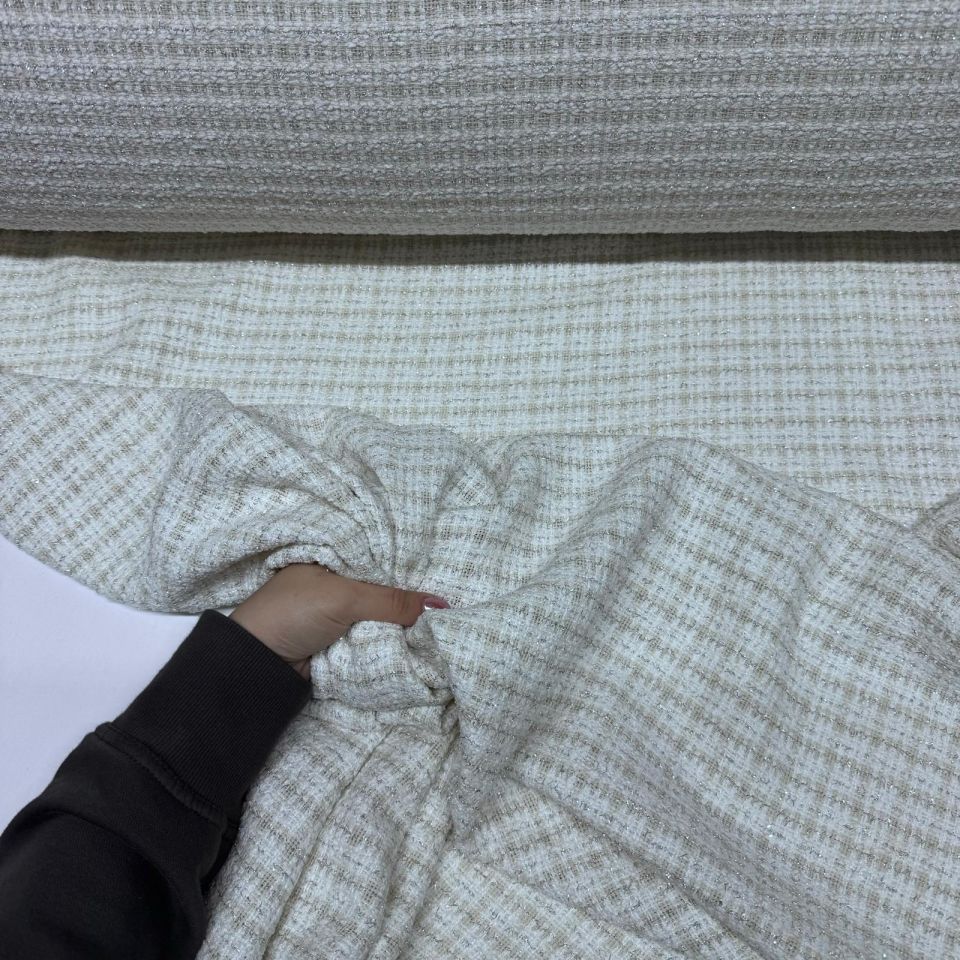 Tüvit Şanel Kumaş Buklet Çift En Simli Çizgili Ekru