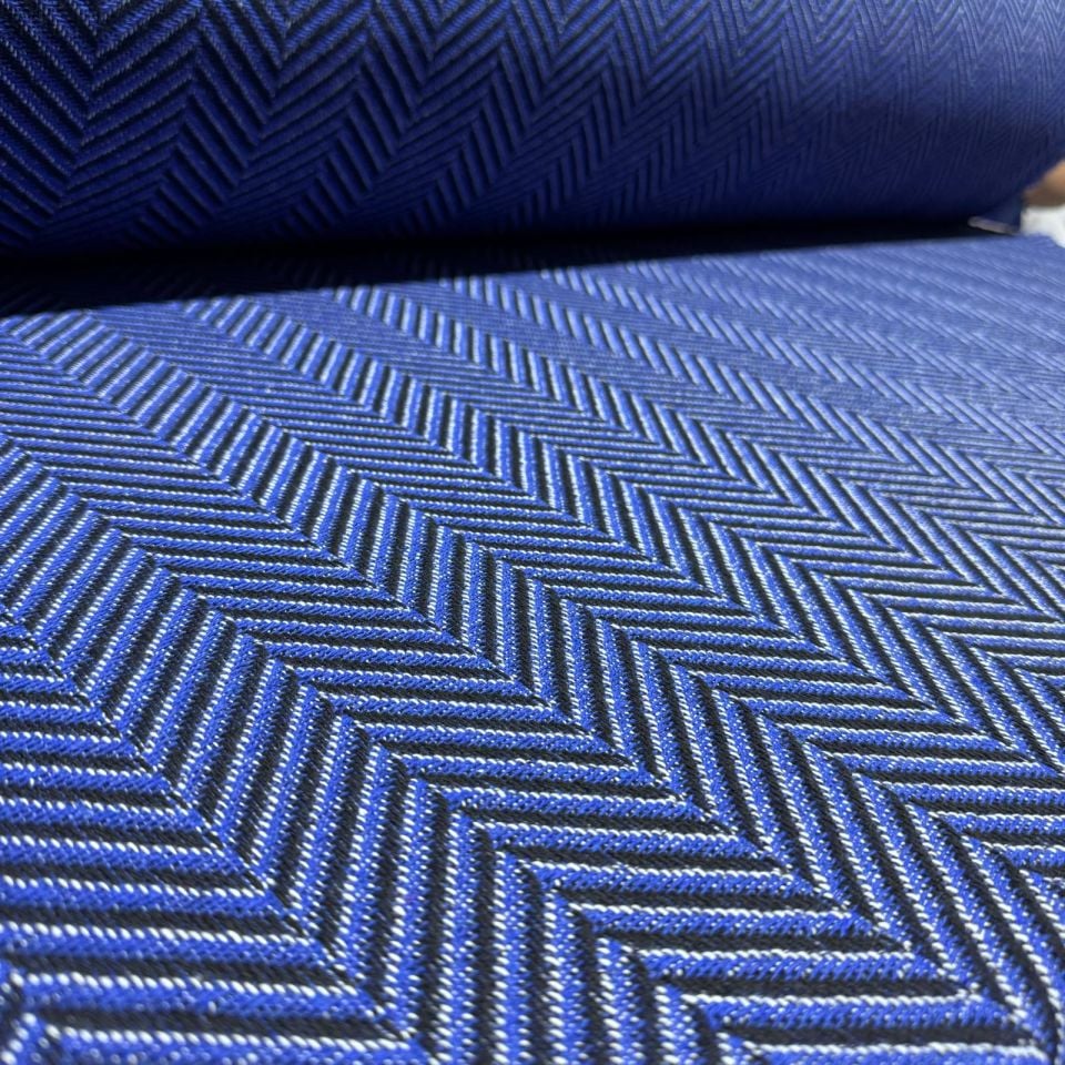 Tüvit Şanel Kumaş Zikzak Desenli Balıksırtı Kışlık Çift En Mavi