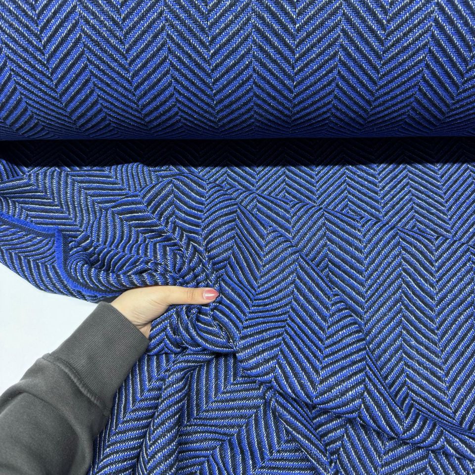 Tüvit Şanel Kumaş Zikzak Desenli Balıksırtı Kışlık Çift En Mavi