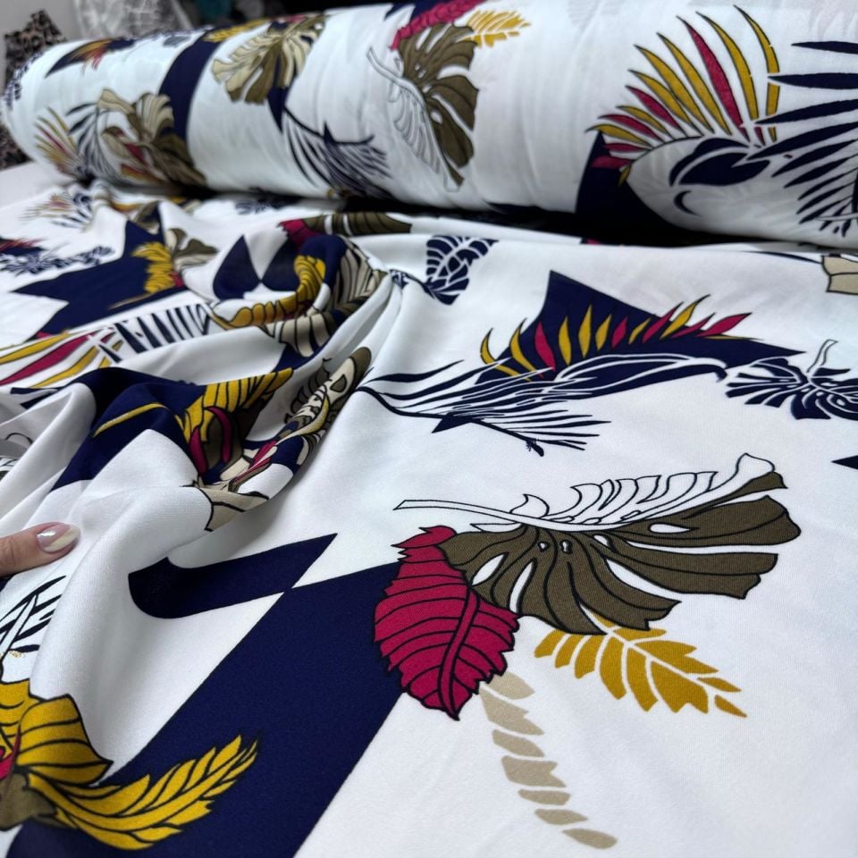 İthal Viskon Kumaş Beyaz Renk Büyük Çiçek&Yaprak Geometrik Desenli %100 Pamuk