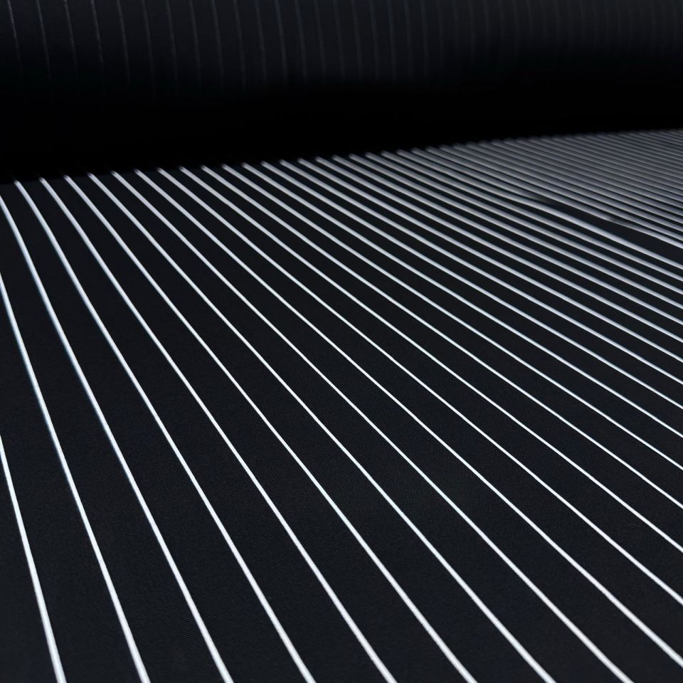 İthal Viskon Kumaş %100 Pamuk Çift En Siyah Beyaz Renk Boyuna Çizgi Desenli